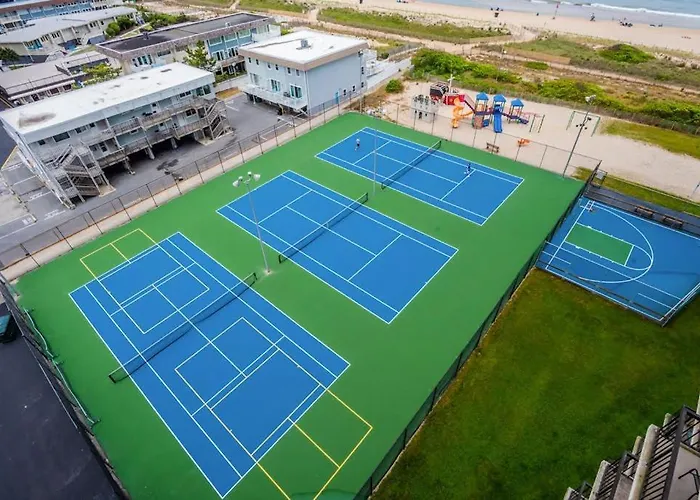 Private With Balcony Washer & Dryer Pools Gym & Tennis Courts *