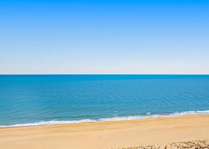 Private With Balcony Washer & Dryer Pools Gym & Tennis Courts Holiday home *